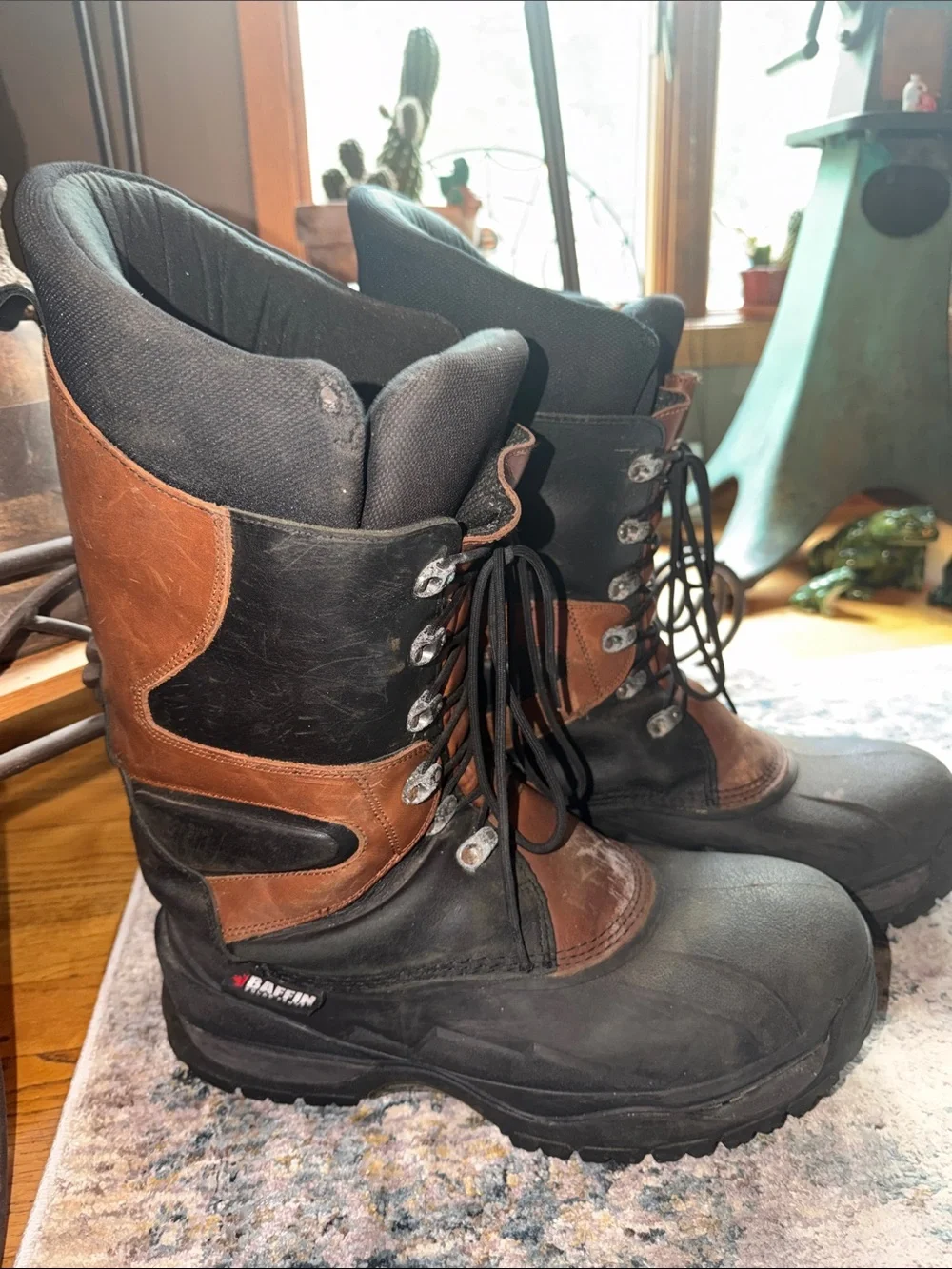 Baffin men apex